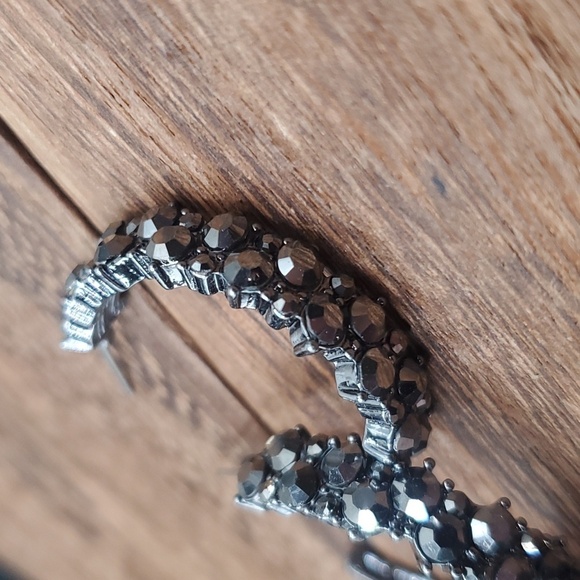 Black crystal high‎ end hoop earrings E743 - Picture 2 of 2